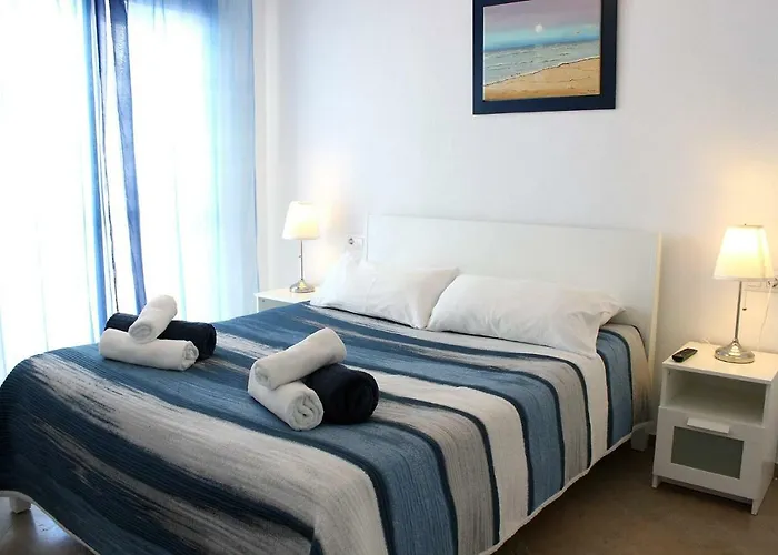 El Faro 2 * 埃斯特波纳